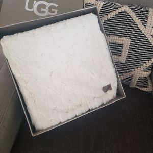 Ugg blanket